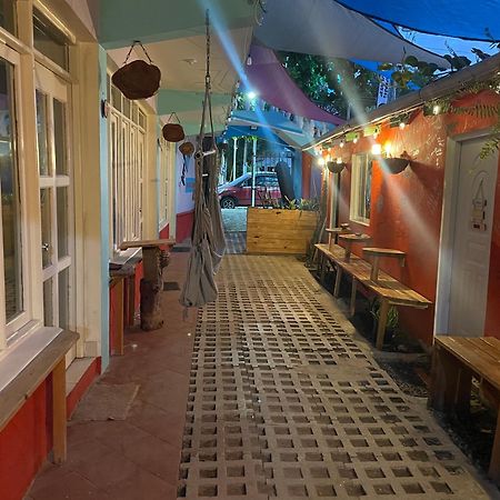 Wing Camp Hostel Кабарете Екстериор снимка